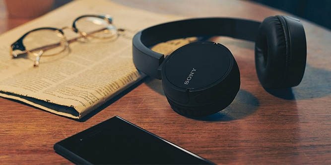 Tai nghe Bluetooth Sony WH-CH400/BZ E Đen có các tính năng hữu ích